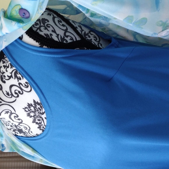 Dress - Picture 8 of 11